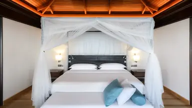 Sheraton Maldives Full Moon Resort & Spa