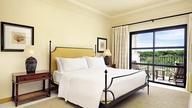 Sheraton Pine Cliffs Resort