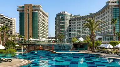 Sherwood Exclusive Lara