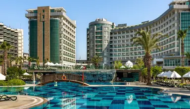 Sherwood Exclusive Lara