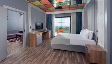 Siam Elegance