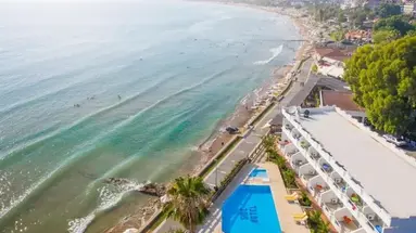 Side Beach Club