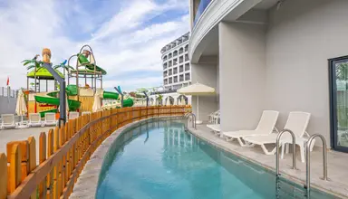 Side Moon Palace