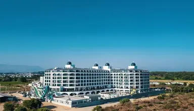 Side Moon Palace