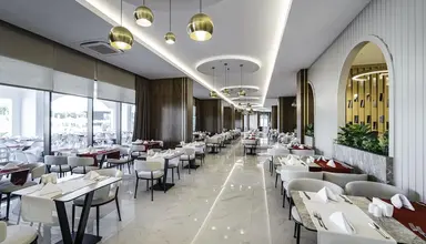 Side Moon Palace