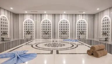 Side Moon Palace
