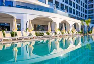 Side Moon Palace