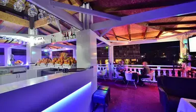 Side Royal Paradise
