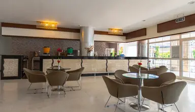 Side Royal Paradise