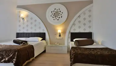 Side Royal Paradise