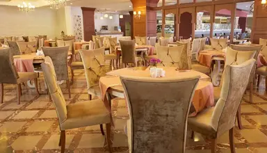 Side Star Resort