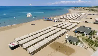 Side Star Resort