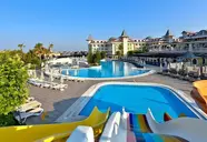 Side Star Resort