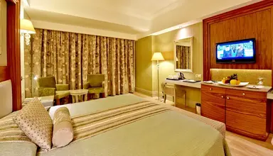Side Star Resort