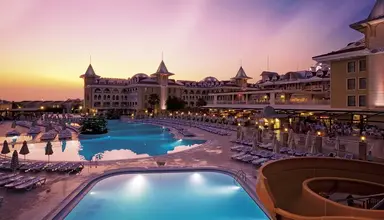 Side Star Resort
