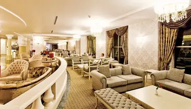 Side Star Resort