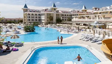 Side Star Resort