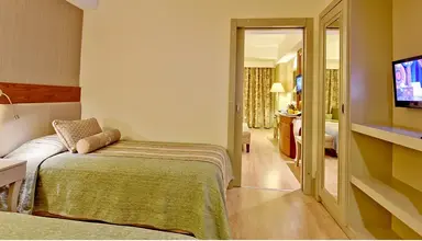 Side Star Resort