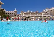 Side Star Resort