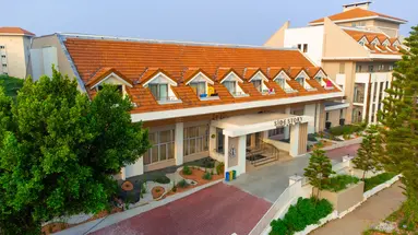 Side Story Resort  