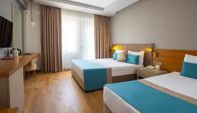 Side Story Resort