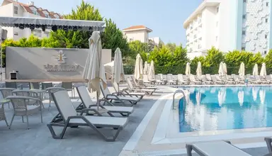 Side Story Resort