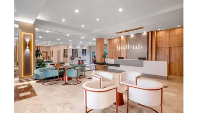 Side Story Resort