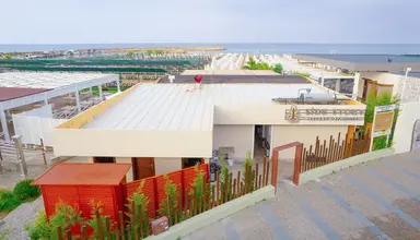 Side Story Resort