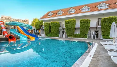 Side Story Resort