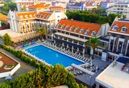 Side Story Resort  