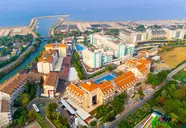 Side Story Resort  