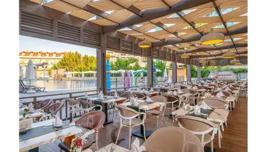 Side Story Resort