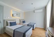 Side Win Hotel & Spa