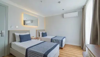 Side Win Hotel & Spa