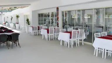 Siesta Beach Apartments