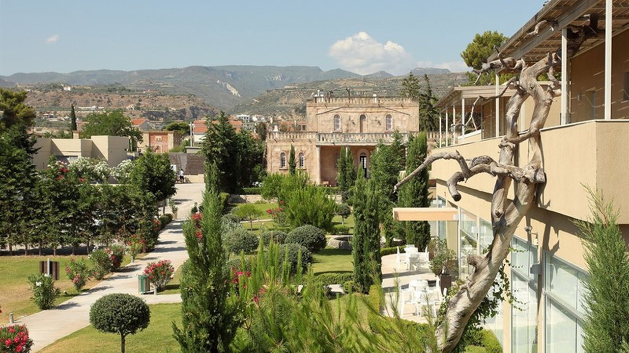Sikyon Coast Hotel & Resort