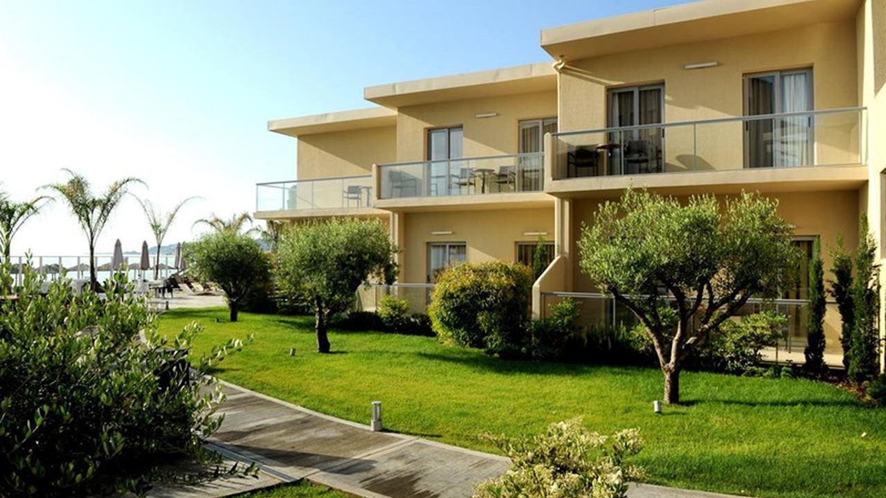 Sikyon Coast Hotel & Resort
