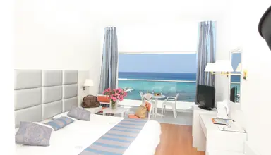 Silver Sands Beach