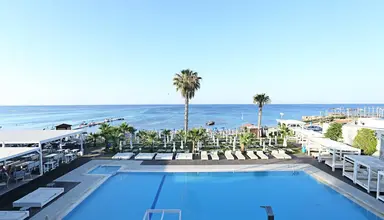 Silver Sands Beach