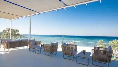 Silver Sands Beach