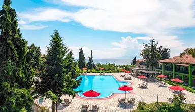 Simantro Resort
