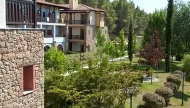 Simantro Resort 