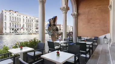 Sina Centurion Palace