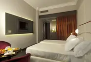 Sina De La Ville Milan