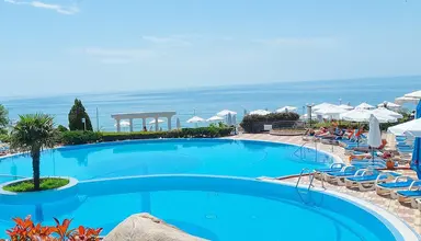 Sineva Beach