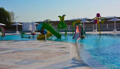 Sirena Beach Resort & Spa