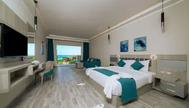 Sirena Beach Resort & Spa