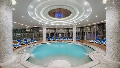 Sirena Beach Resort & Spa
