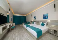 Sirena Beach Resort & Spa