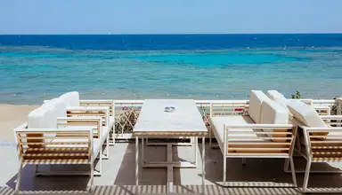 Sirena Beach Resort & Spa